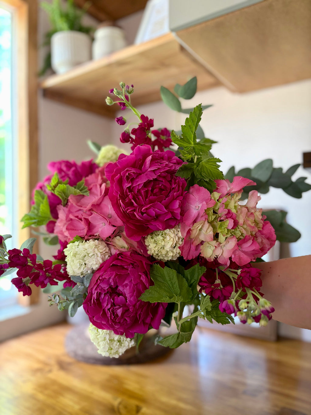 Bouquet hortensia pivoines rose fushia