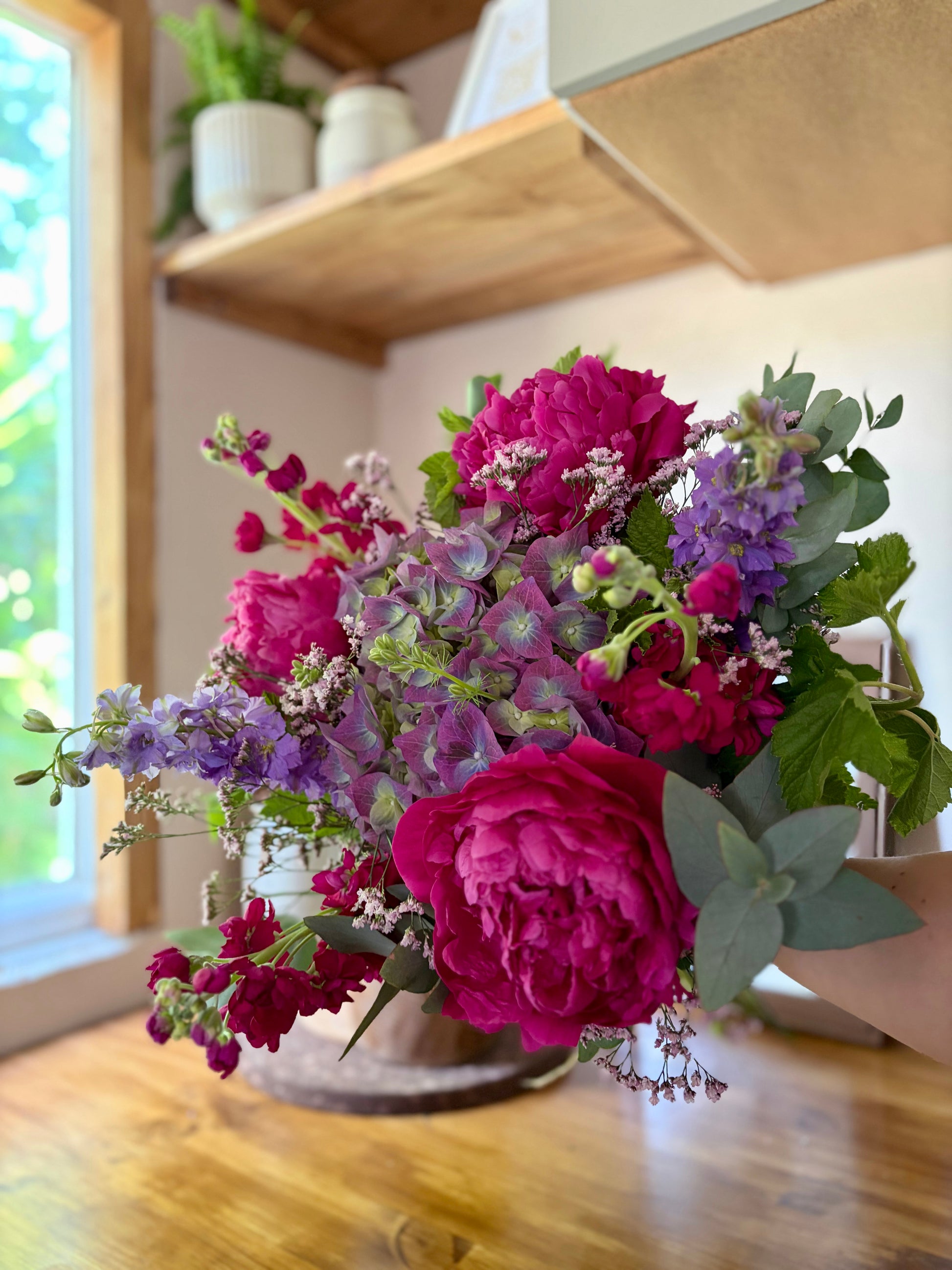 Bouquet hortensia pivoines fushia mauve